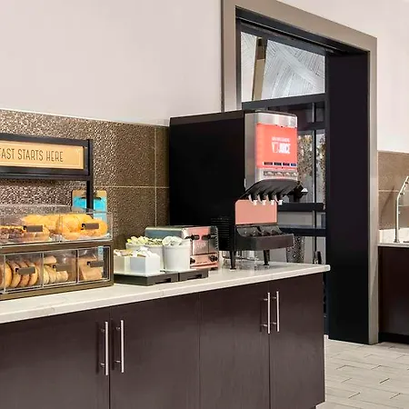 Hampton Inn & Suites-Worcester, Ma 